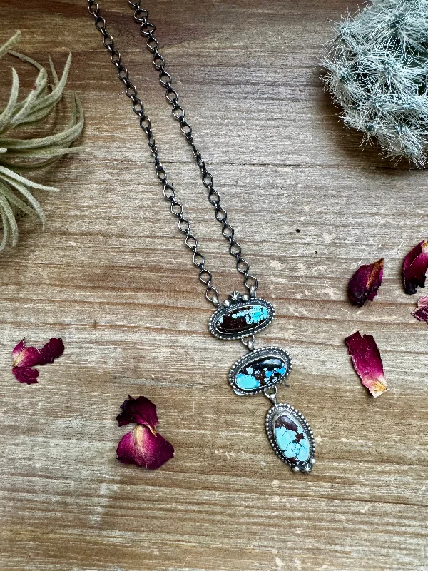 Breathable Design Golden hills necklace lariat