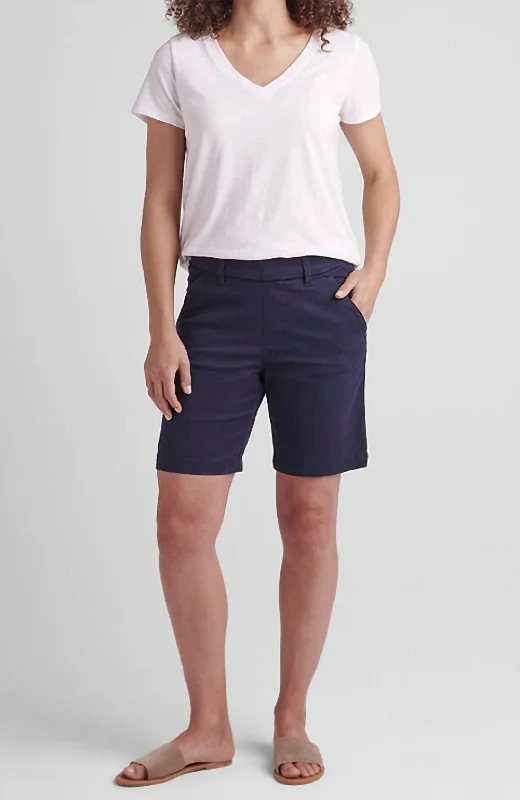 Maddie Mid Rise Pull-On Short In Navy